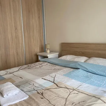 Life Apartment *