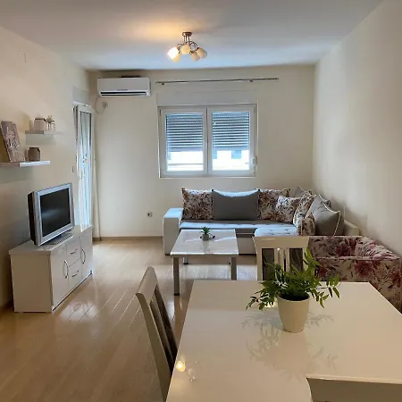 Apartment Life